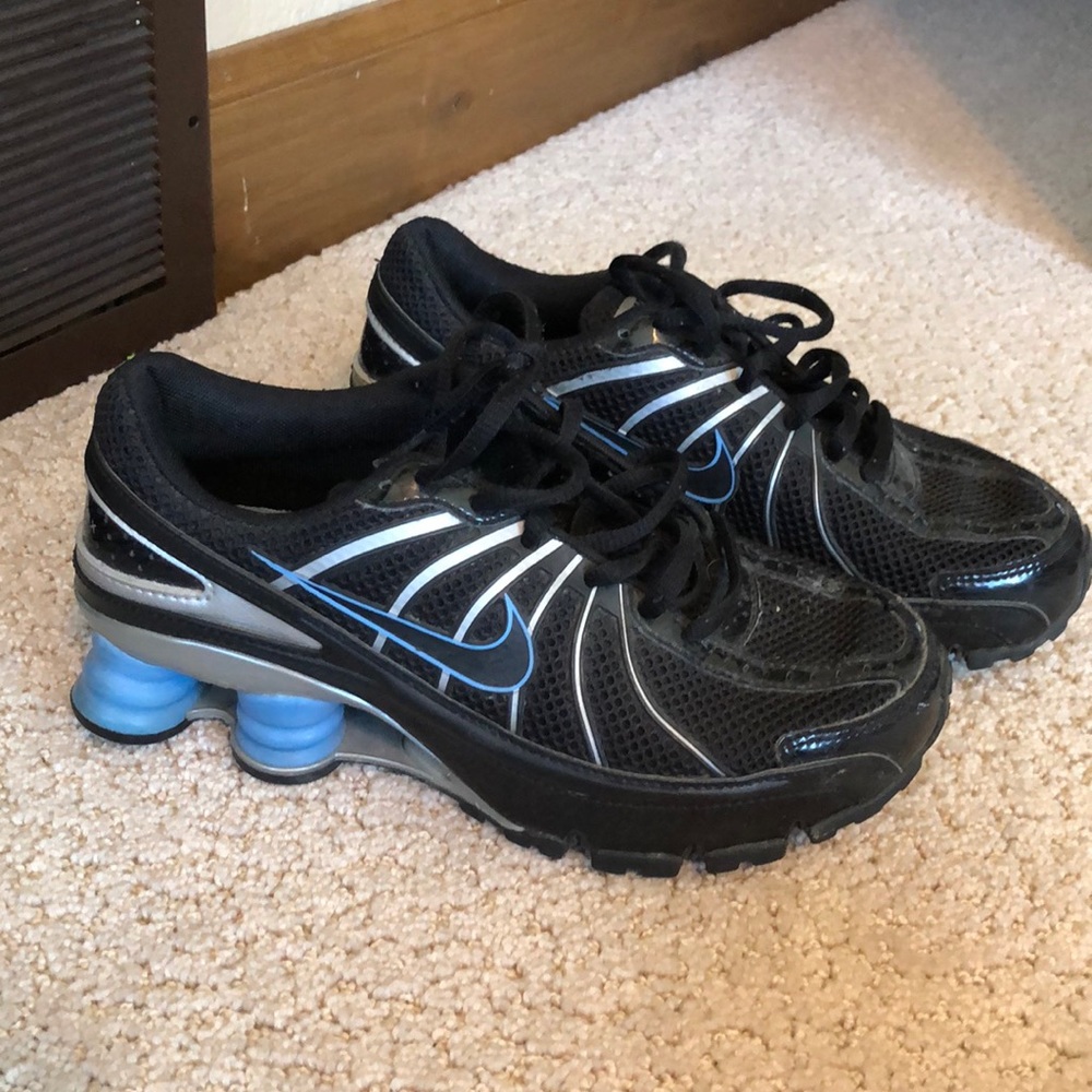 Nike Shox size 5 women’s